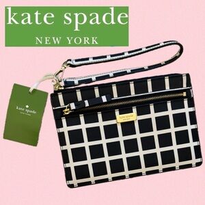 NWT Kate Spade Tinie Laurel Way Black and White check Wristlet